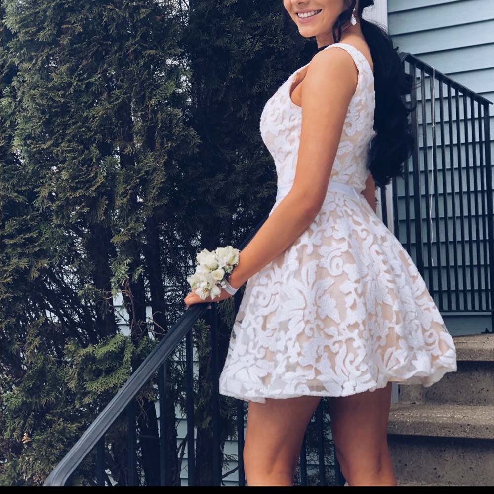 Jovani beautiful short dress